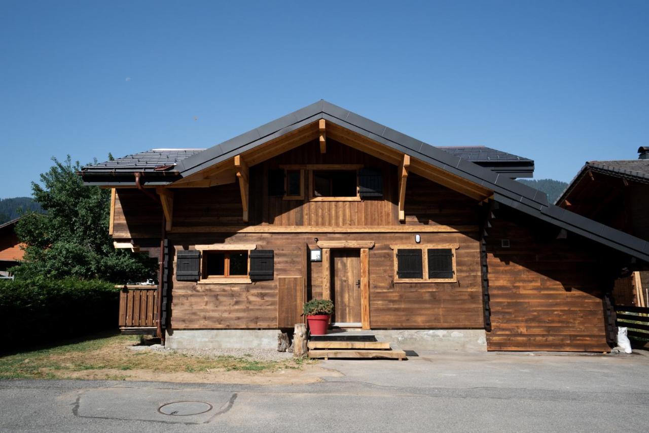 Le Petit Chalet De Montriond Zewnętrze zdjęcie